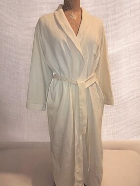 Saks Fifth Ave. Waffle Knit Robe Med. Womens